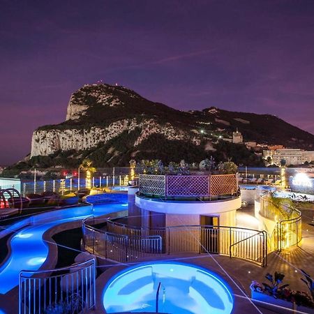 Ocean Spa Plaza Resort Apartment Gibraltar Bagian luar foto