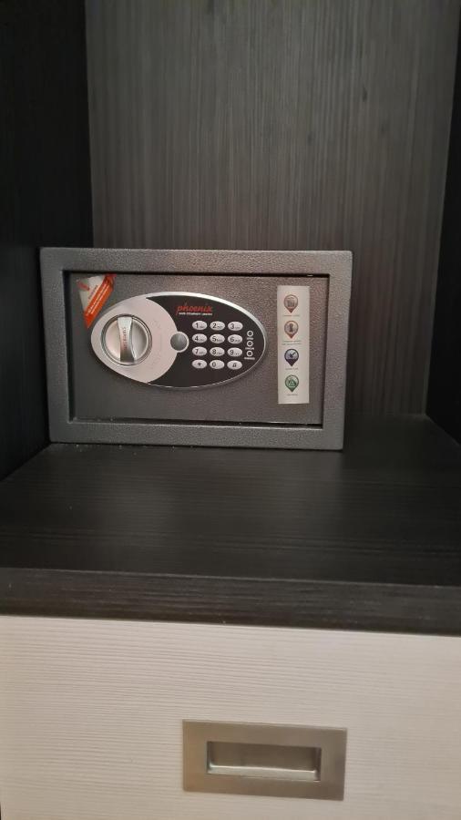 Ocean Spa Plaza Resort Apartment Gibraltar Bagian luar foto